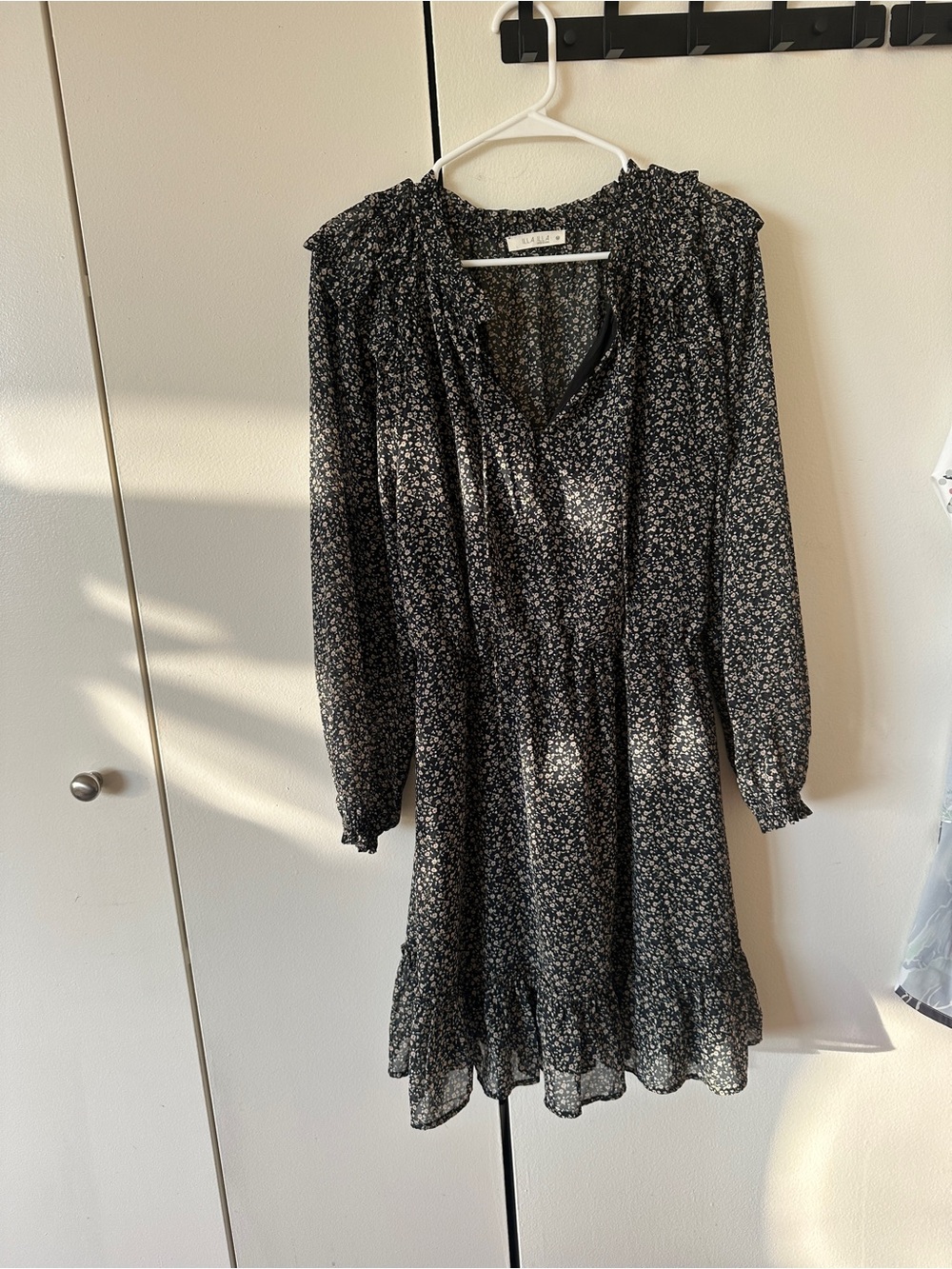 ILLA ILLA Black Floral Ruffle-Trim Long Sleeve Dress